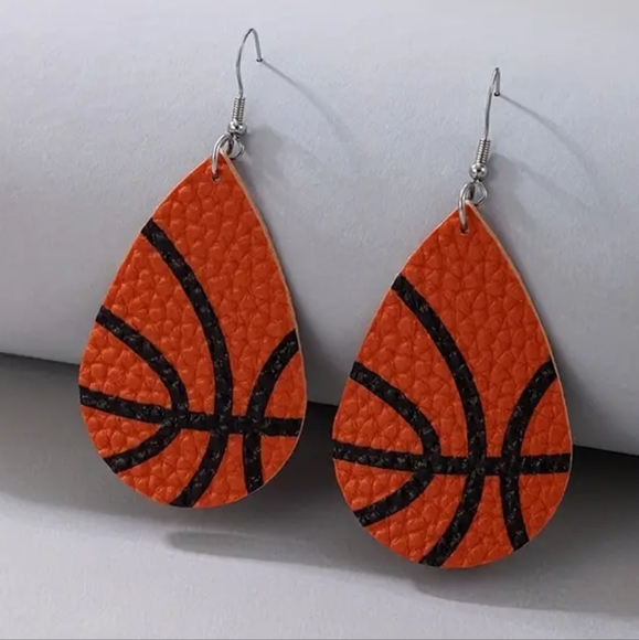 BASKETBALL 🏀 EARRINGS - Picture 8 of 8